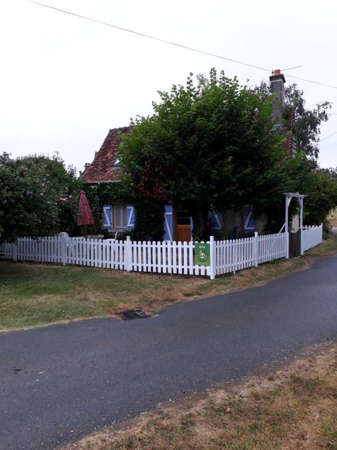 La Maison De Xenos Nohant-en-Gracay Bagian luar foto